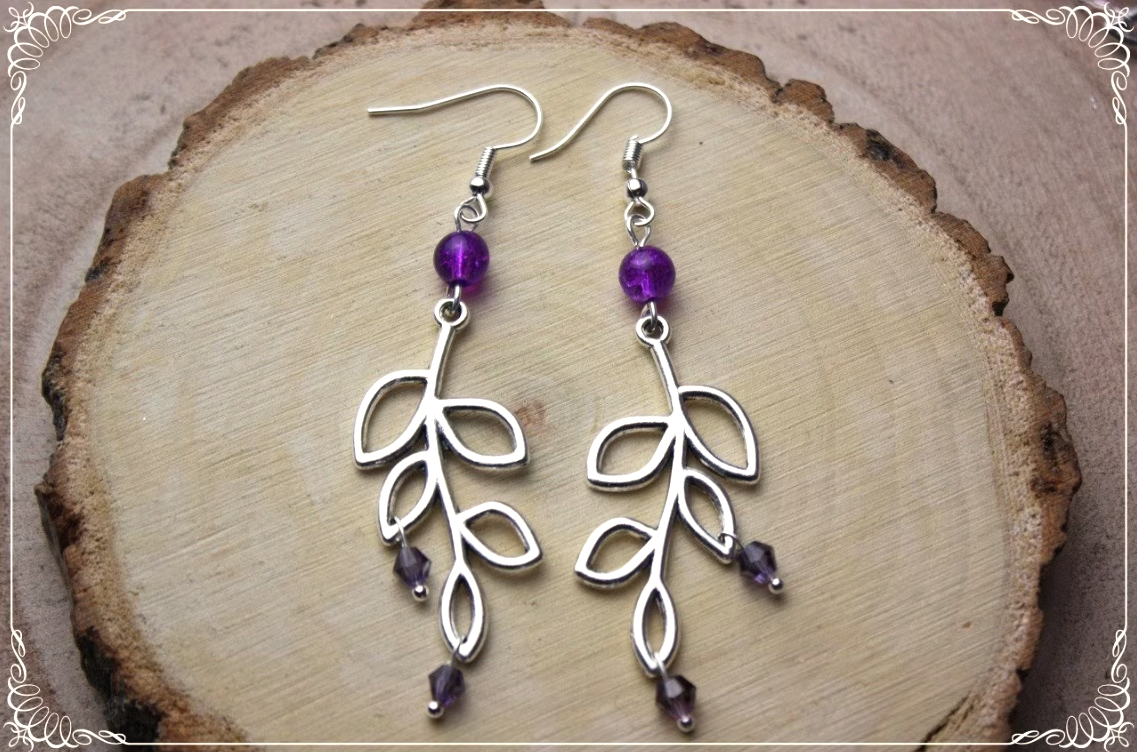 Boucles d'oreilles pendantes "Grandes feuilles de lauriers et perles"