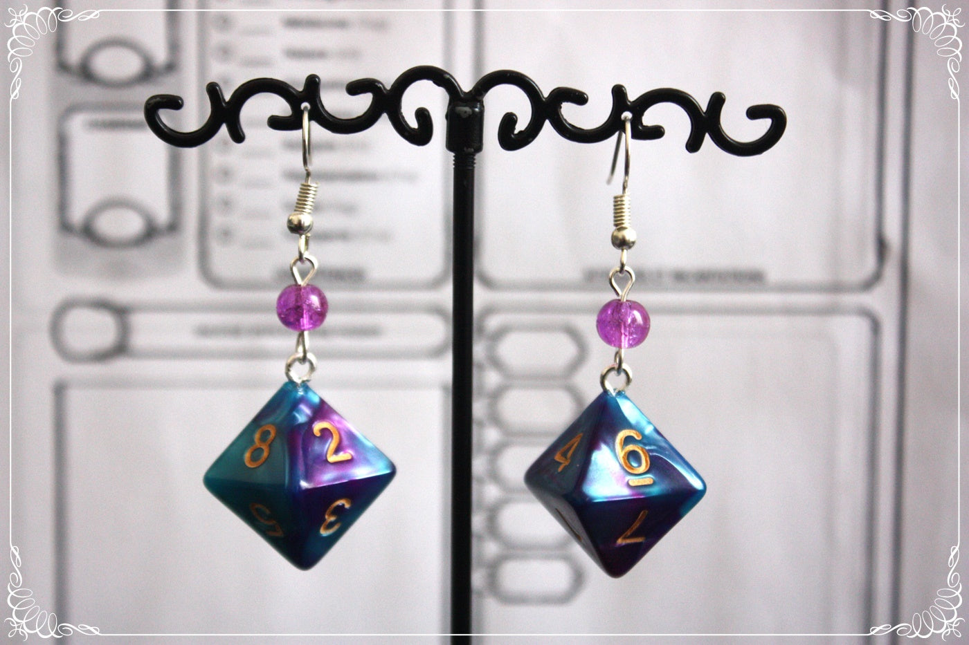 Boucles d'oreilles "Dés JDR - Violets "