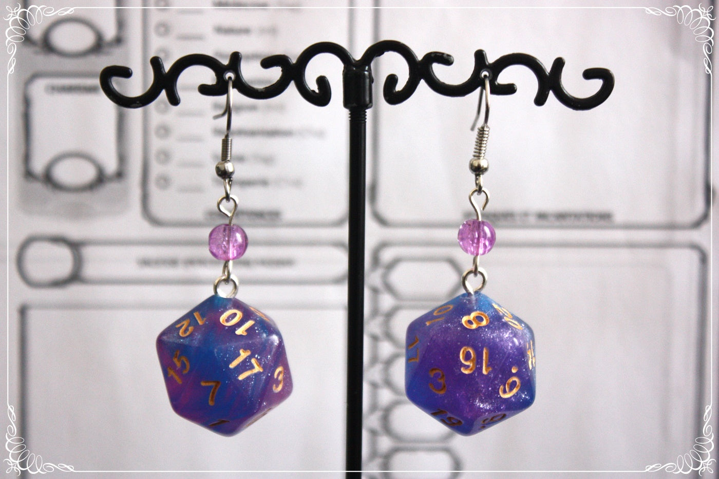 Boucles d'oreilles "Dés JDR - Violets "
