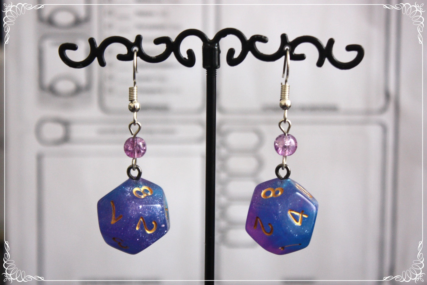 Boucles d'oreilles "Dés JDR - Violets "