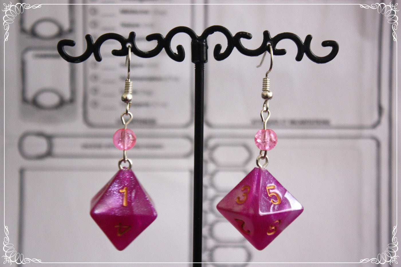 Boucles d'oreilles "Dés JDR - Roses - Rouges "