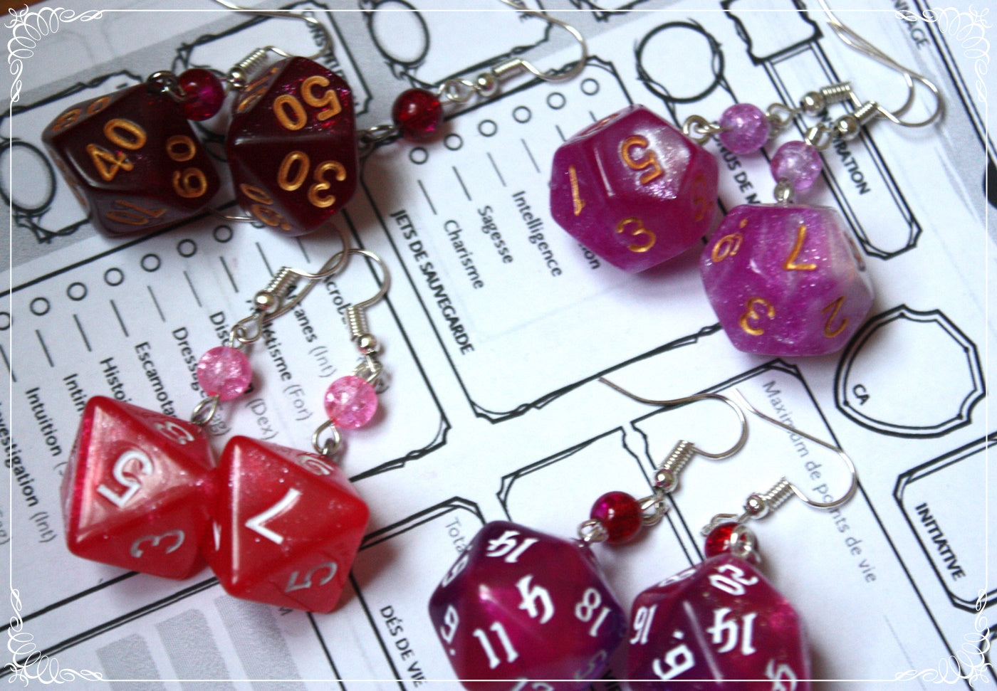 Boucles d'oreilles "Dés JDR - Roses - Rouges "