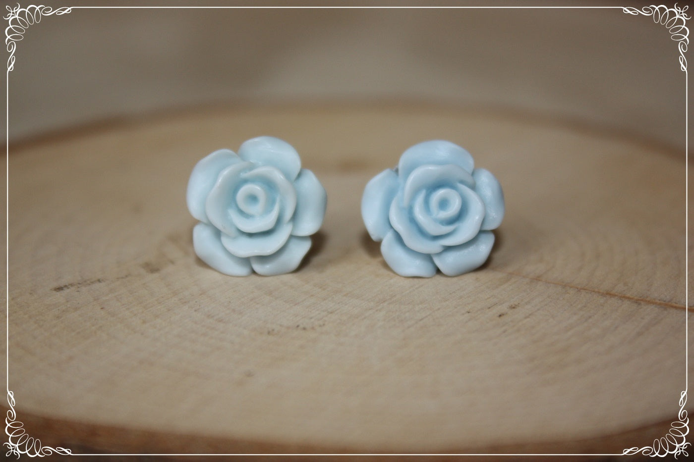 Boucles d'oreilles clous "Roses mattes"
