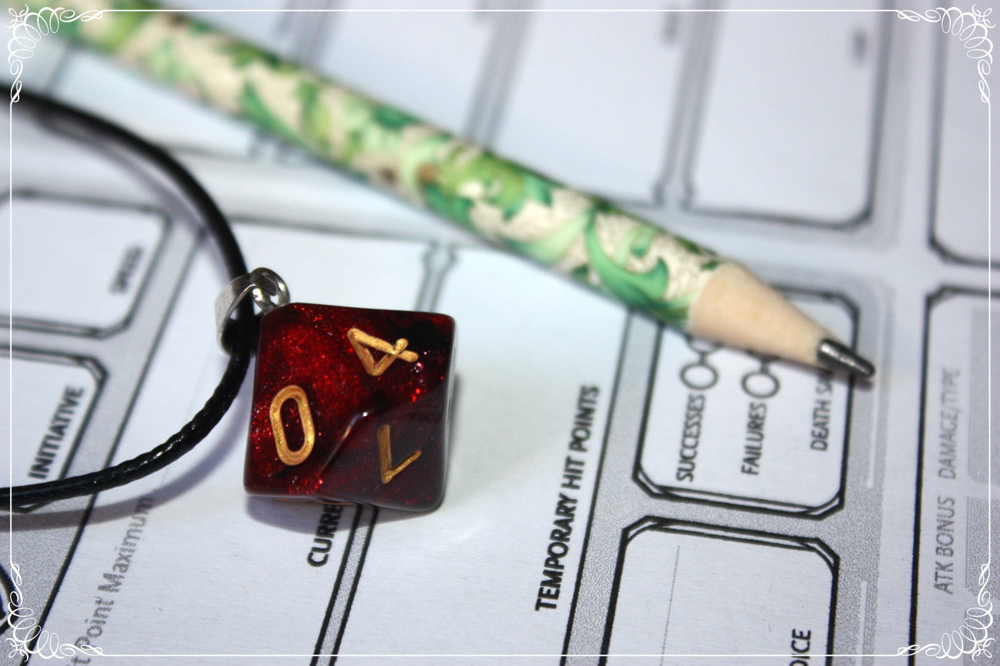 Pendentifs "Dés - Roses - Rouges "