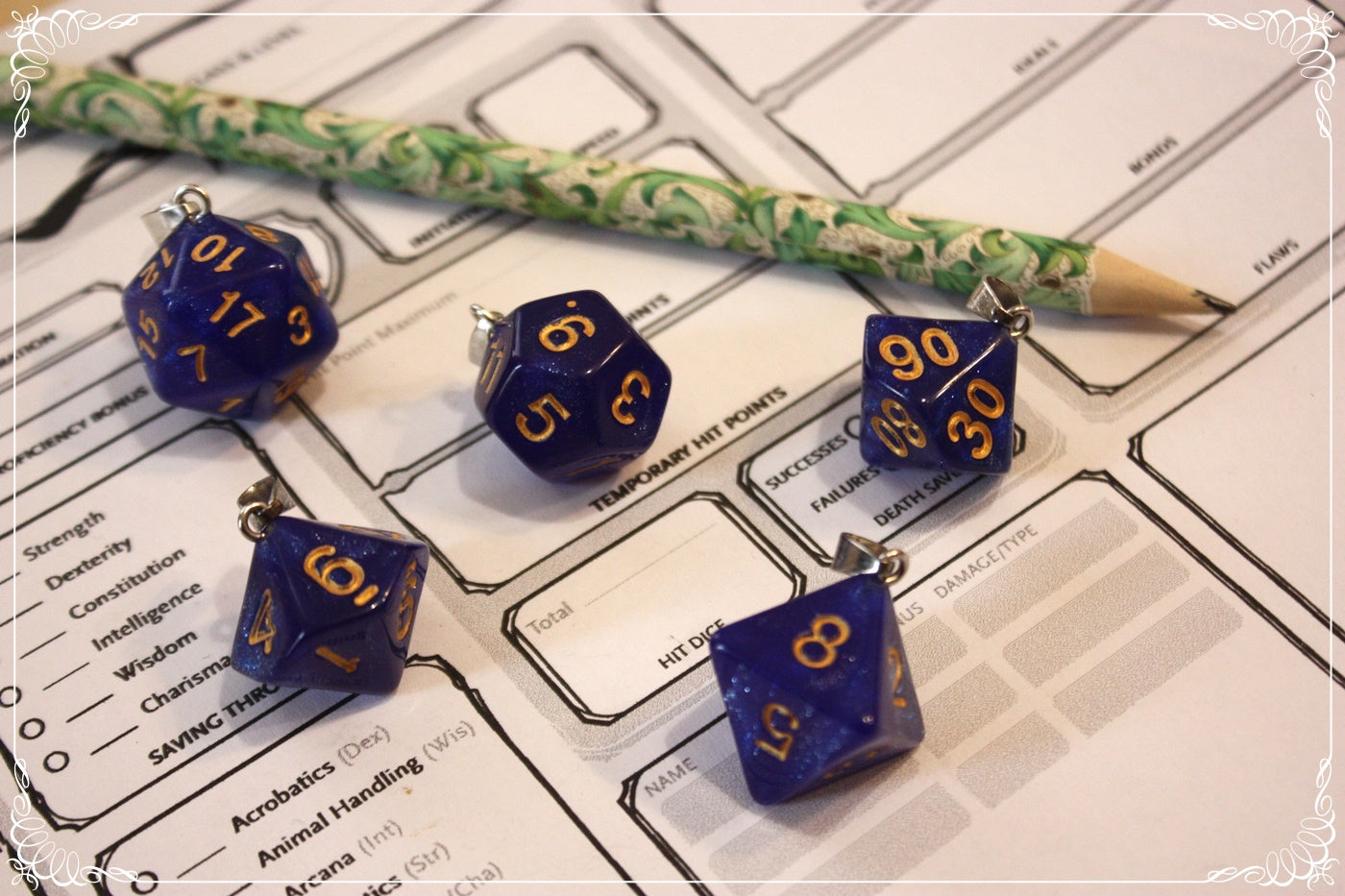 Pendentifs "Dés JDR - Bleus "