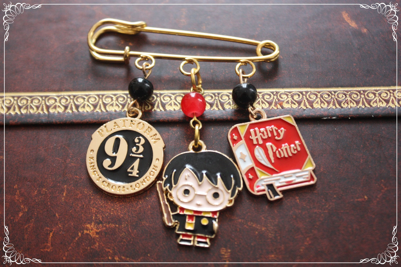 Epingles - Broches style "Harry Potter"
