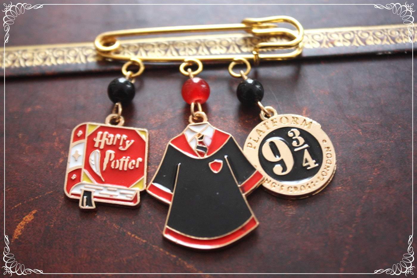 Epingles - Broches style "Harry Potter"
