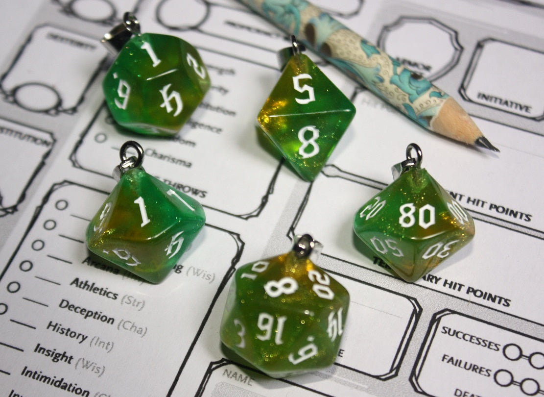 Pendentifs "Dés JDR - Verts "
