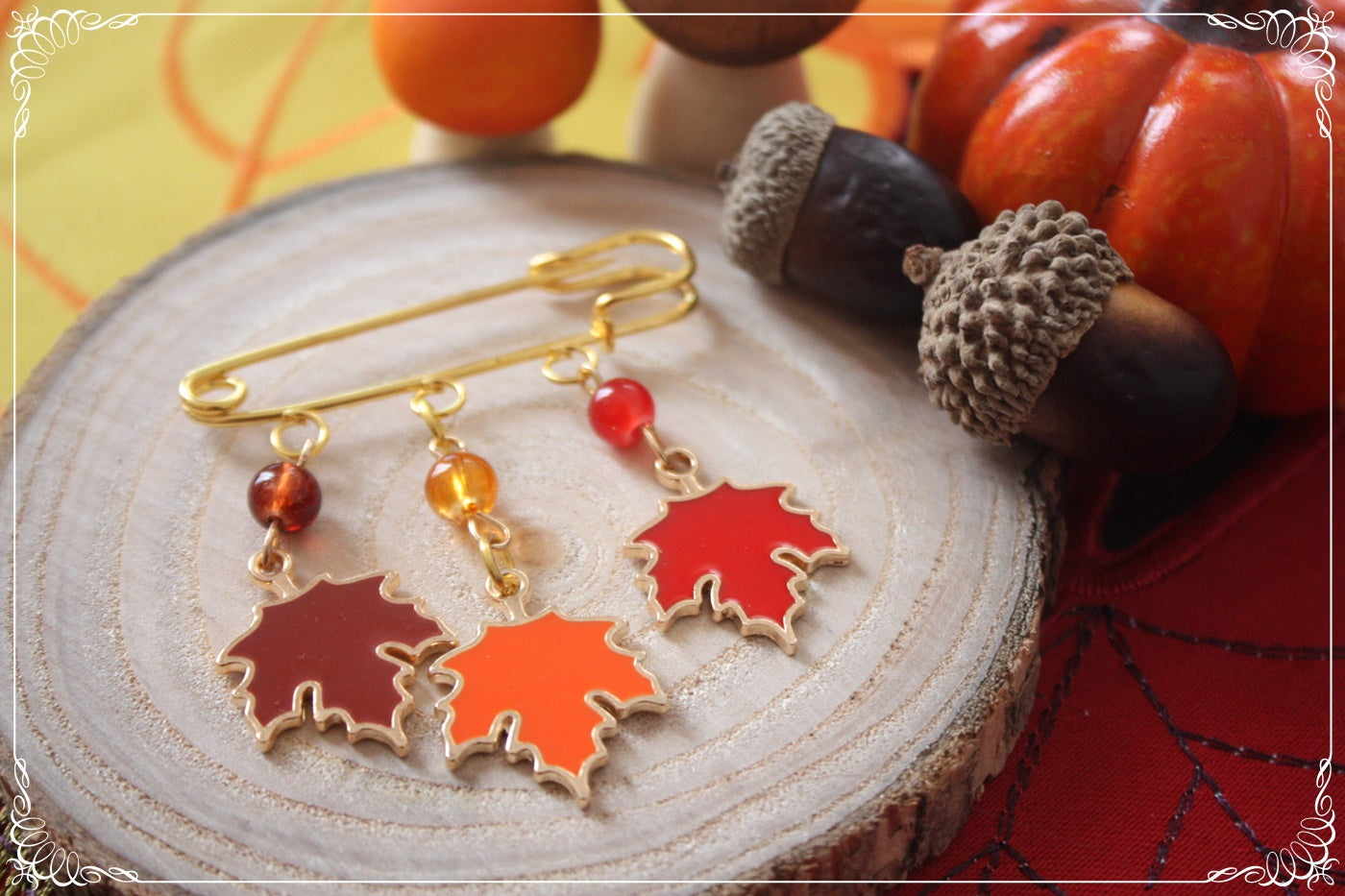 Epingles - Broches Automne feuilles érables rouges oranges jaunes