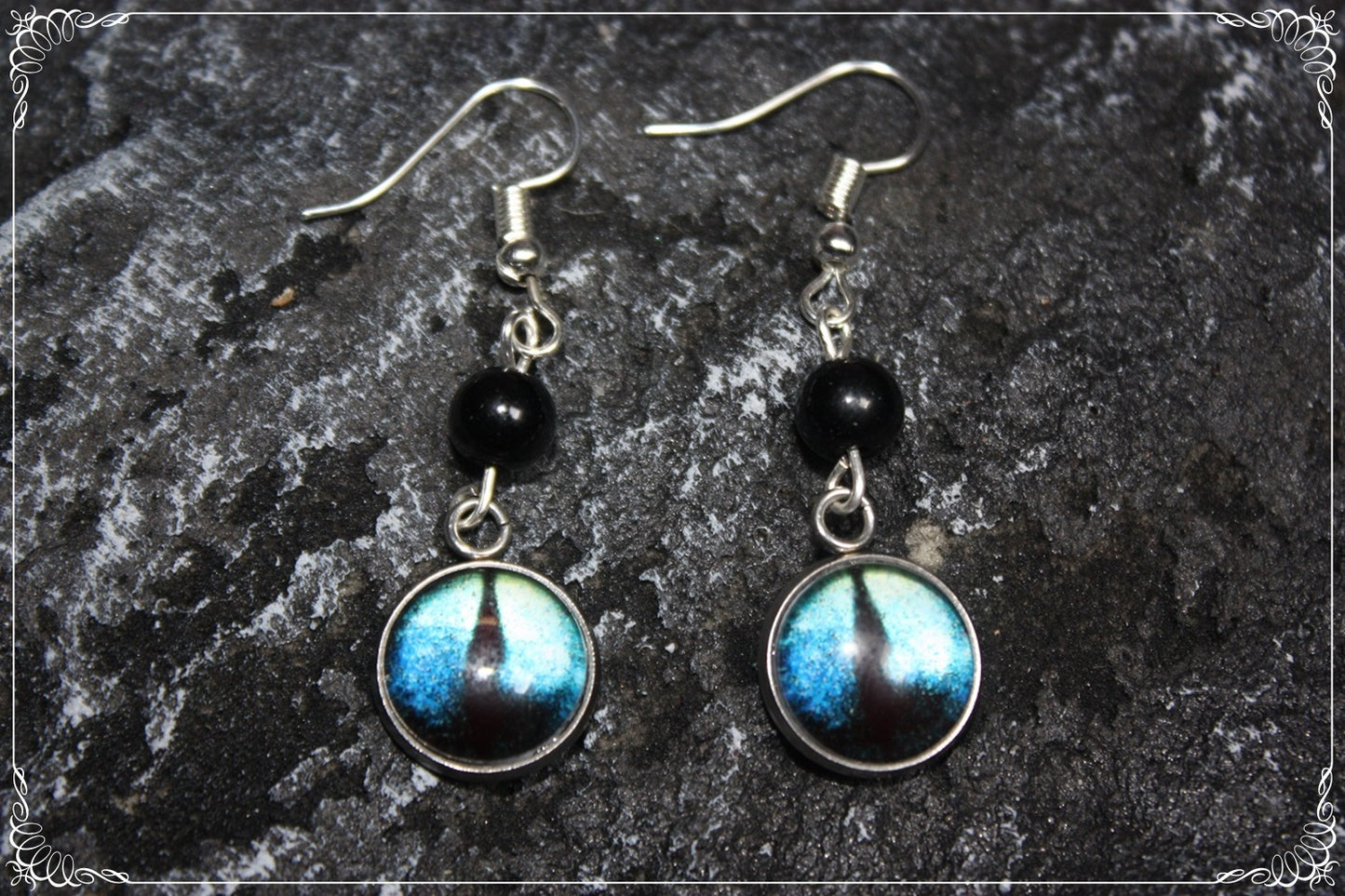 Boucles d'oreilles "Oeil de dragon et perles - Bleu"