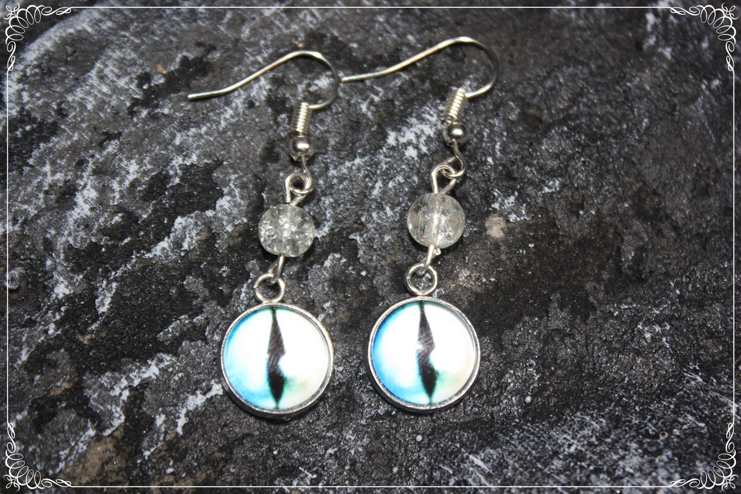 Boucles d'oreilles "Oeil de dragon et perles - Bleu"