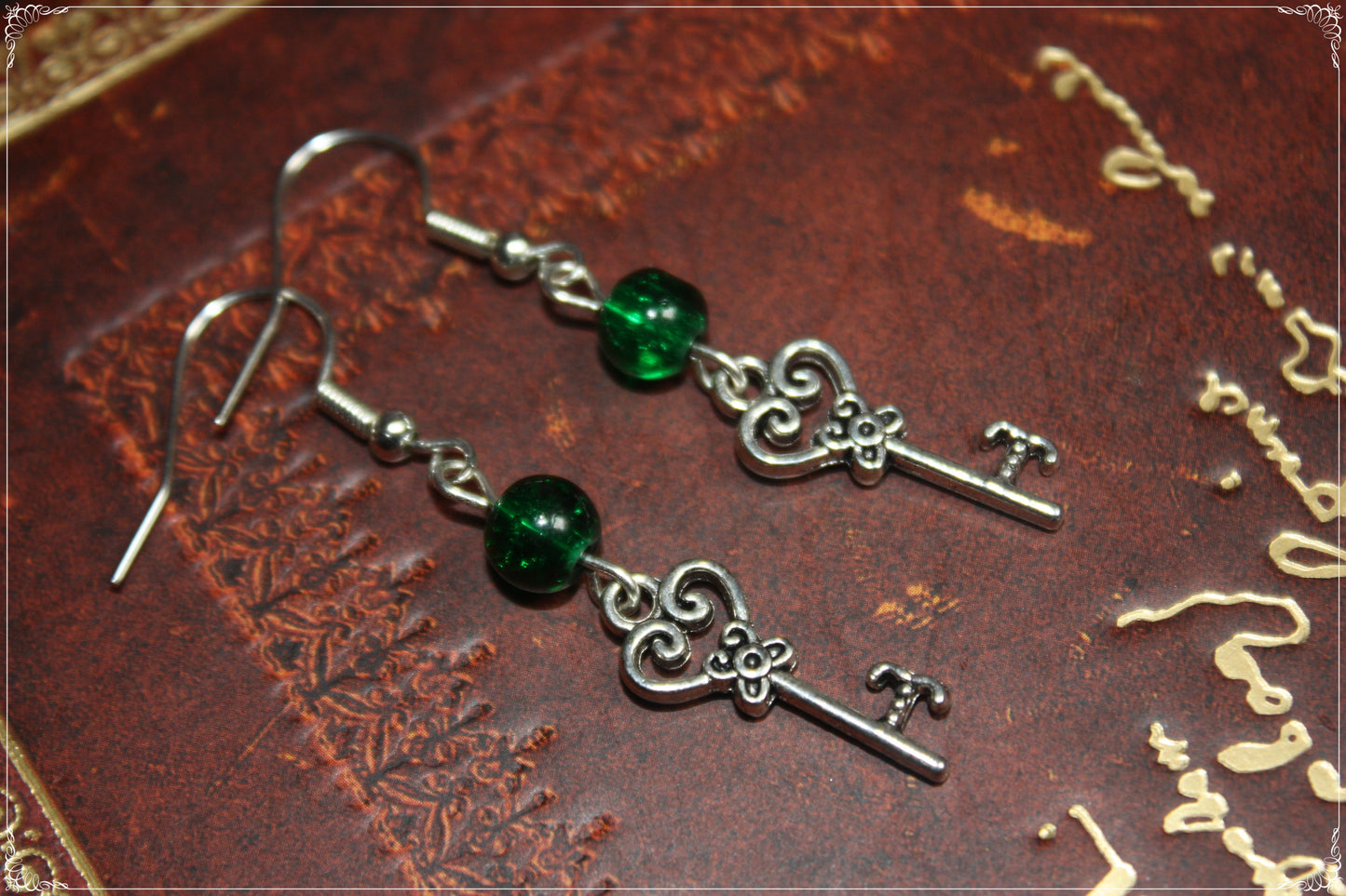 Boucles d'oreilles pendantes argentées "clés et perles"