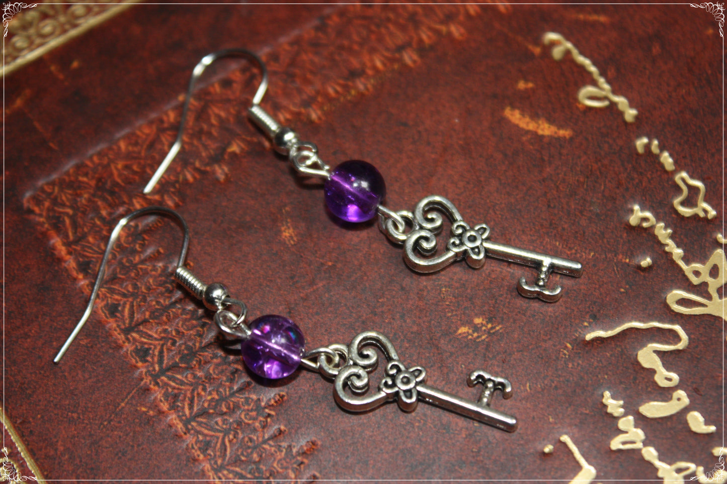 Boucles d'oreilles pendantes argentées "clés et perles"
