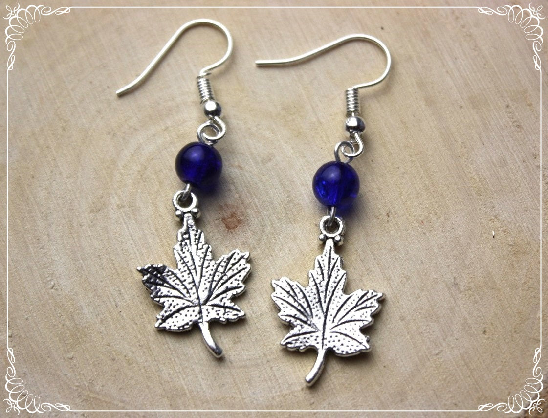 Boucles d'oreilles "Feuilles érables argentées"