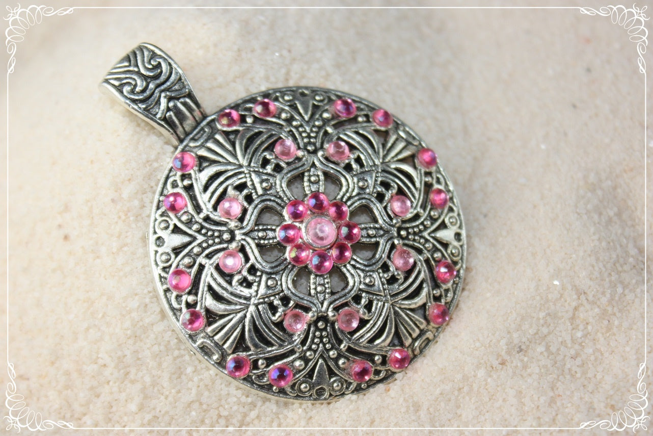 Gros pendentifs orientalisants