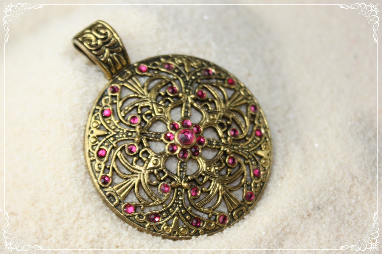 Gros pendentifs orientalisants