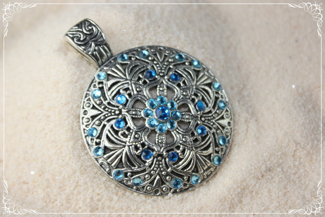 Gros pendentifs orientalisants