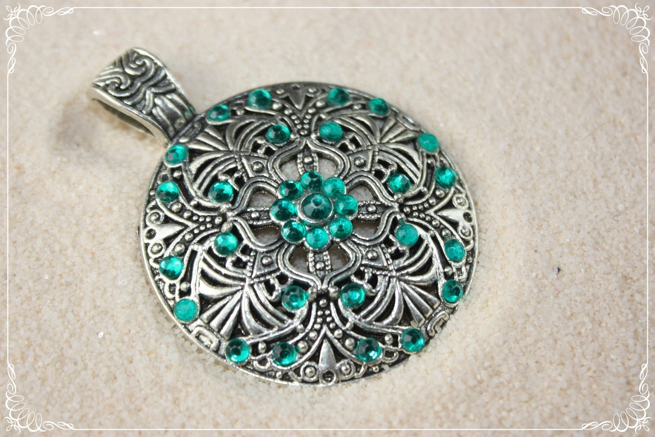 Gros pendentifs orientalisants