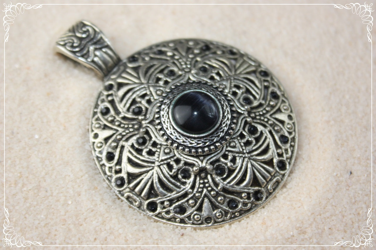Gros pendentifs orientalisants