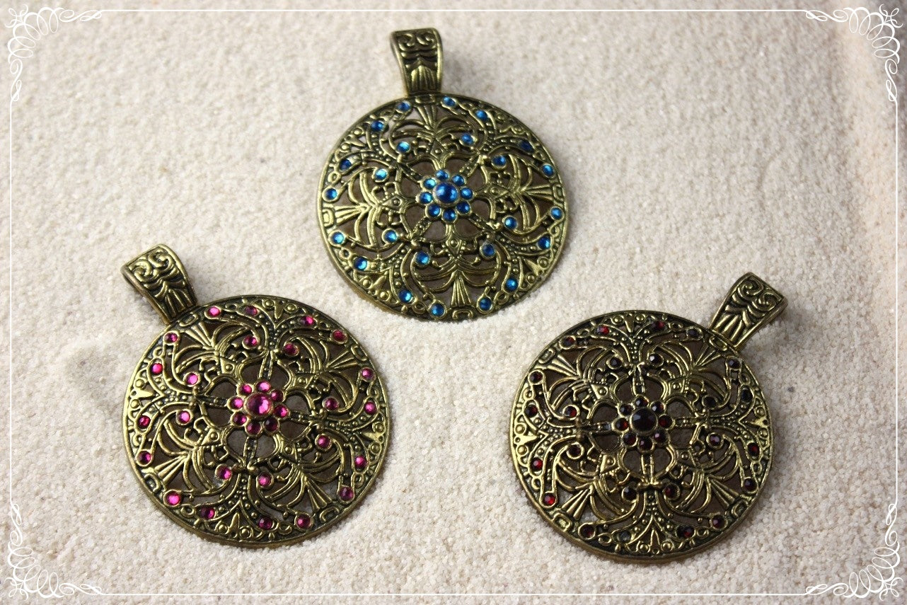 Gros pendentifs orientalisants