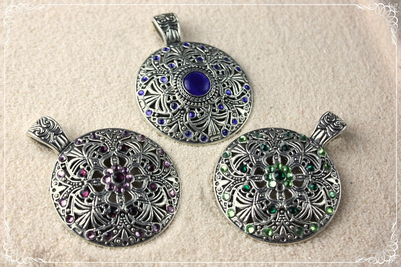 Gros pendentifs orientalisants