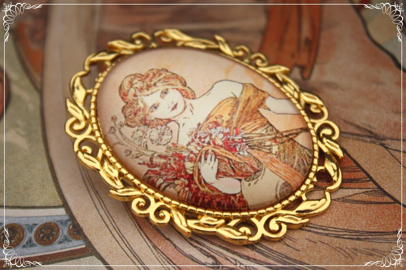 Broches "Mucha - Art Nouveau" dorées