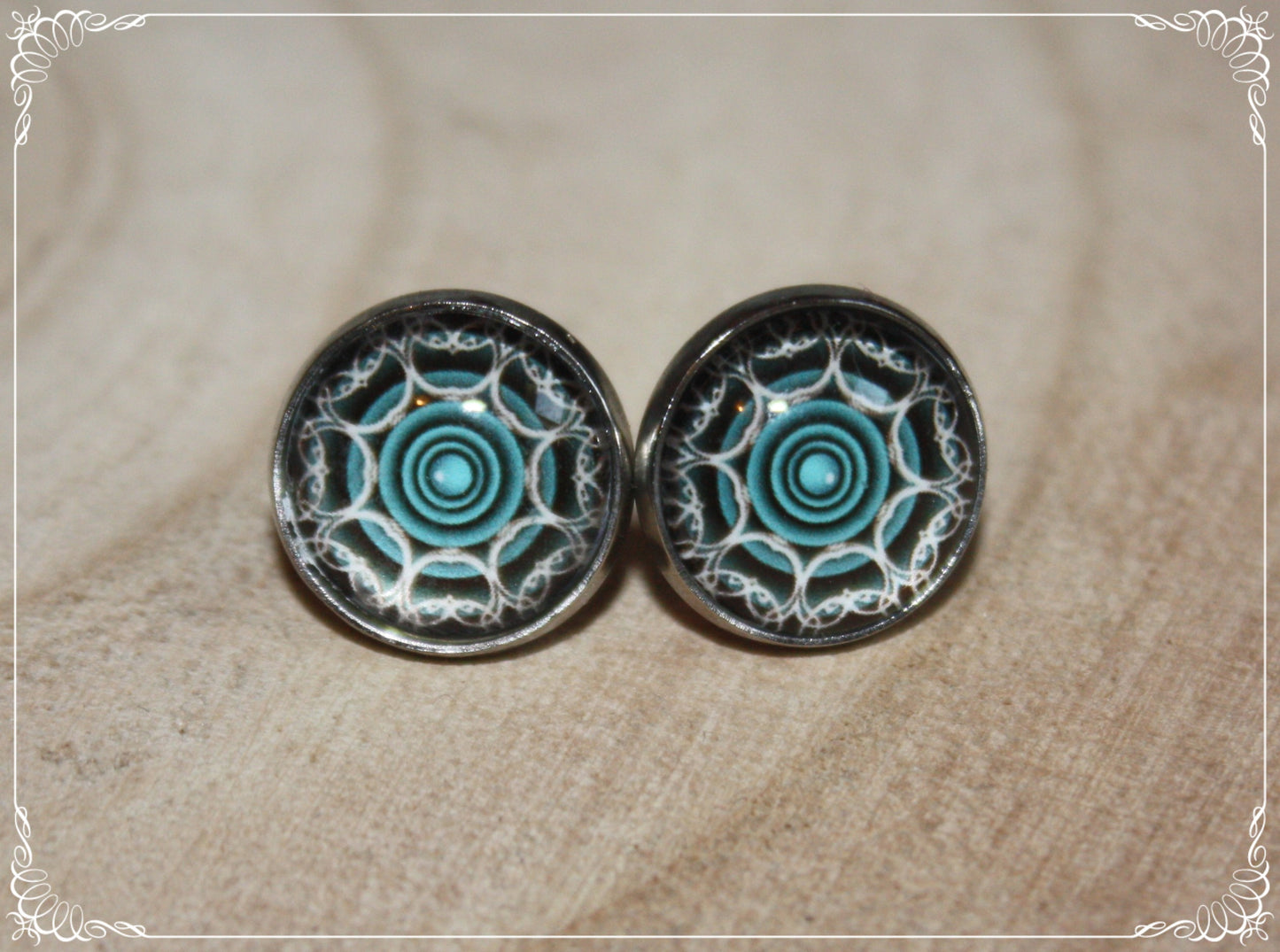 Boucles d'oreilles clous "Mandalas - Bleu moyen "