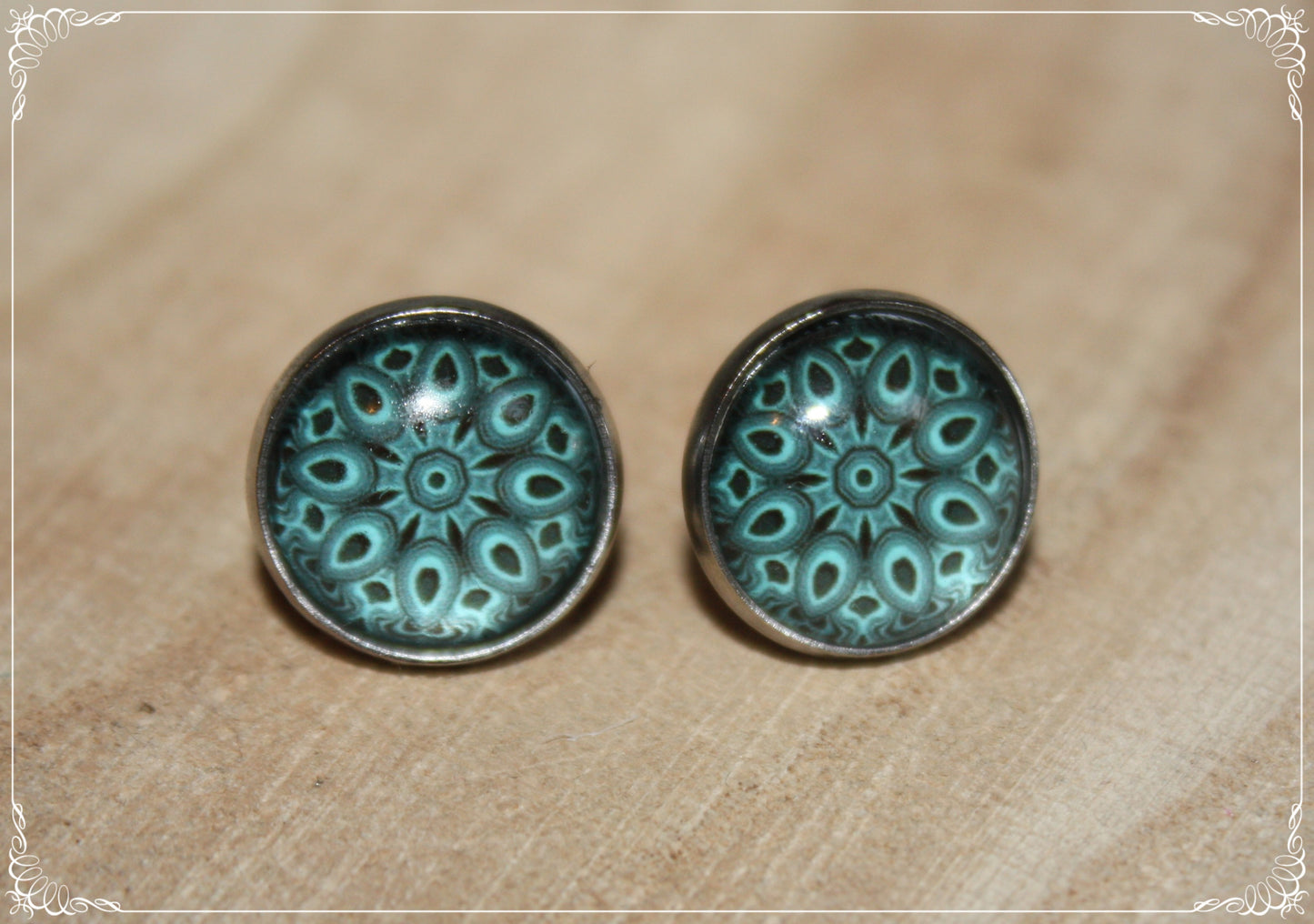 Boucles d'oreilles clous "Mandalas - Bleu moyen "