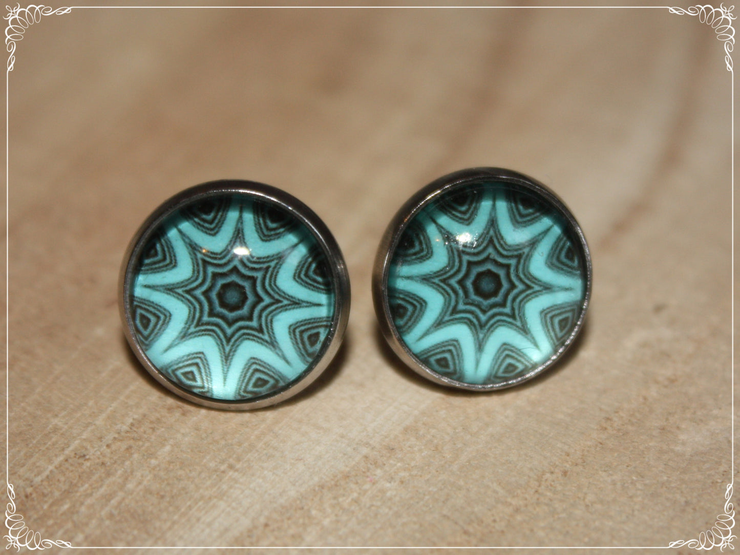 Boucles d'oreilles clous "Mandalas - Bleu moyen "