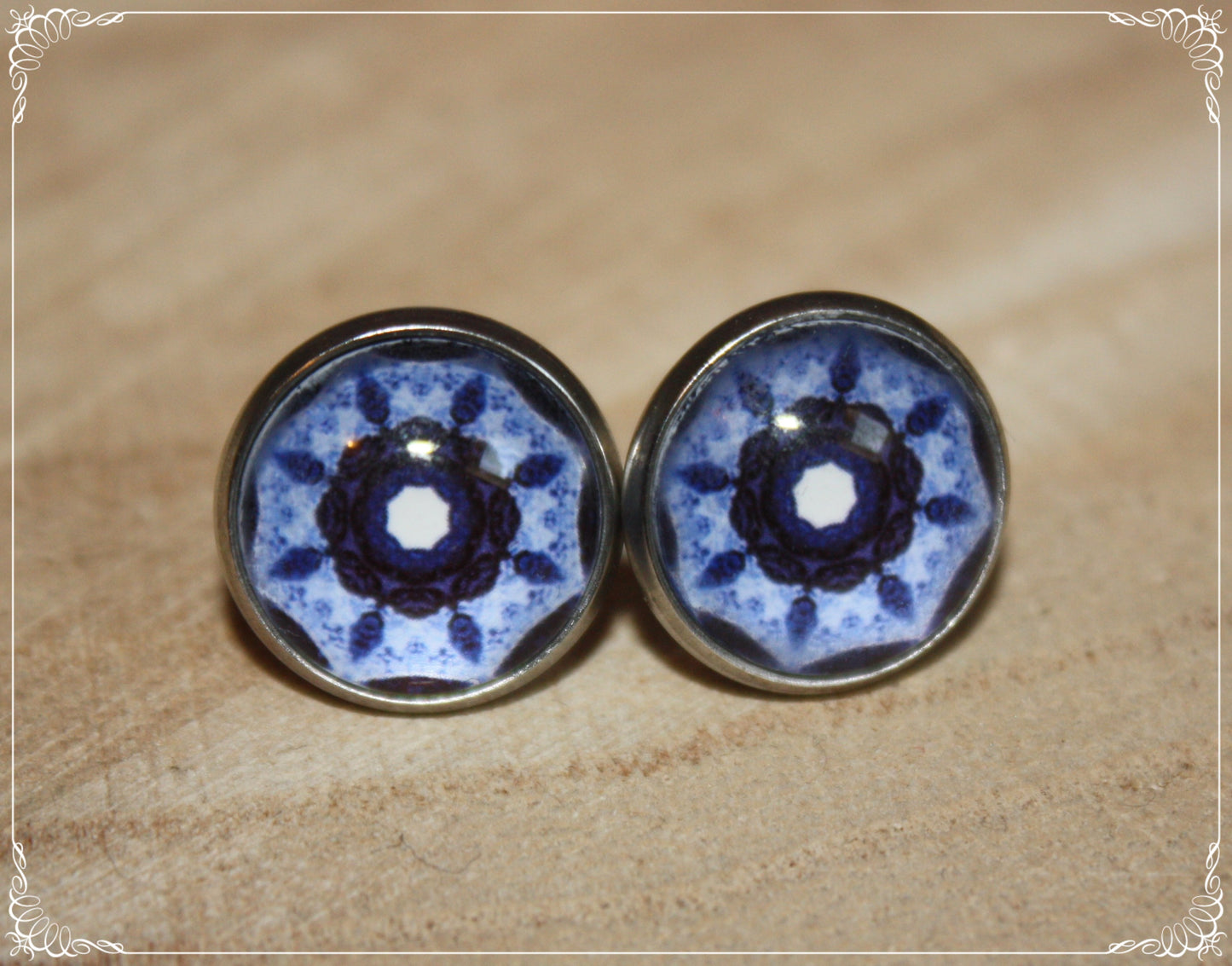 Boucles d'oreilles clous "Mandalas - Bleu foncé "