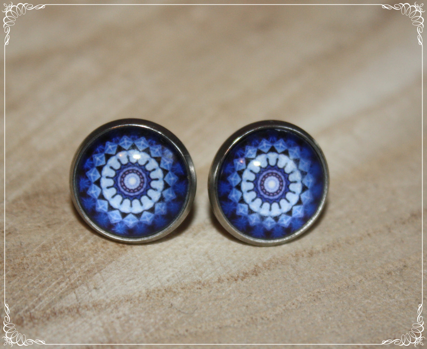Boucles d'oreilles clous "Mandalas - Bleu foncé "