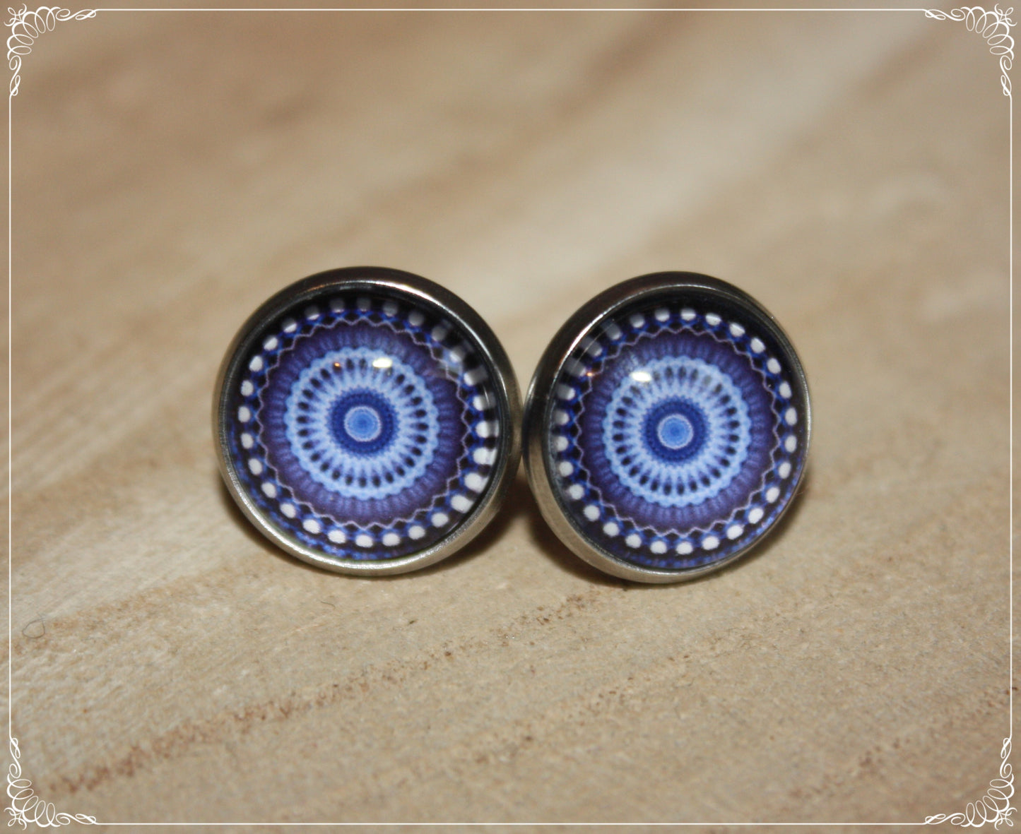 Boucles d'oreilles clous "Mandalas - Bleu foncé "