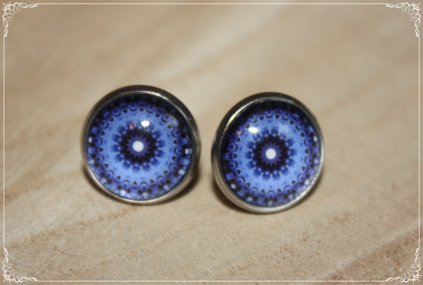 Boucles d'oreilles clous "Mandalas - Bleu foncé "