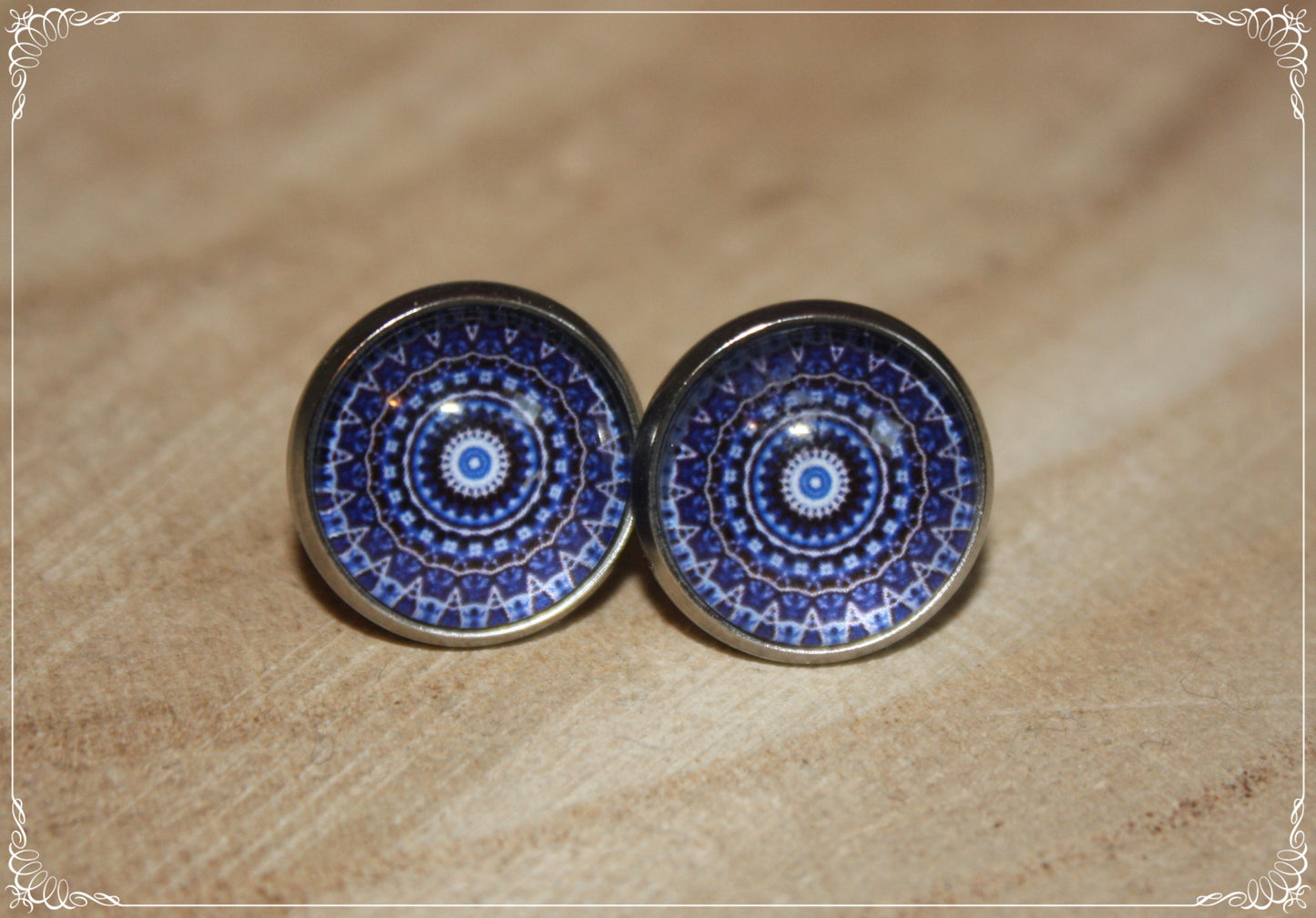 Boucles d'oreilles clous "Mandalas - Bleu foncé "