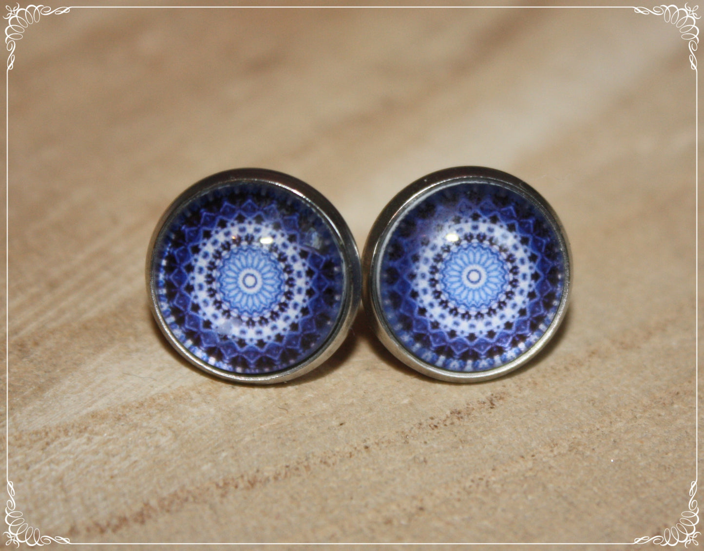 Boucles d'oreilles clous "Mandalas - Bleu foncé "