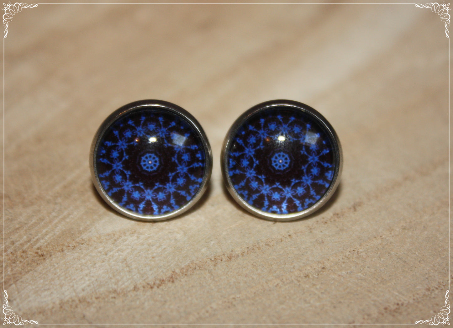 Boucles d'oreilles clous "Mandalas - Bleu foncé "
