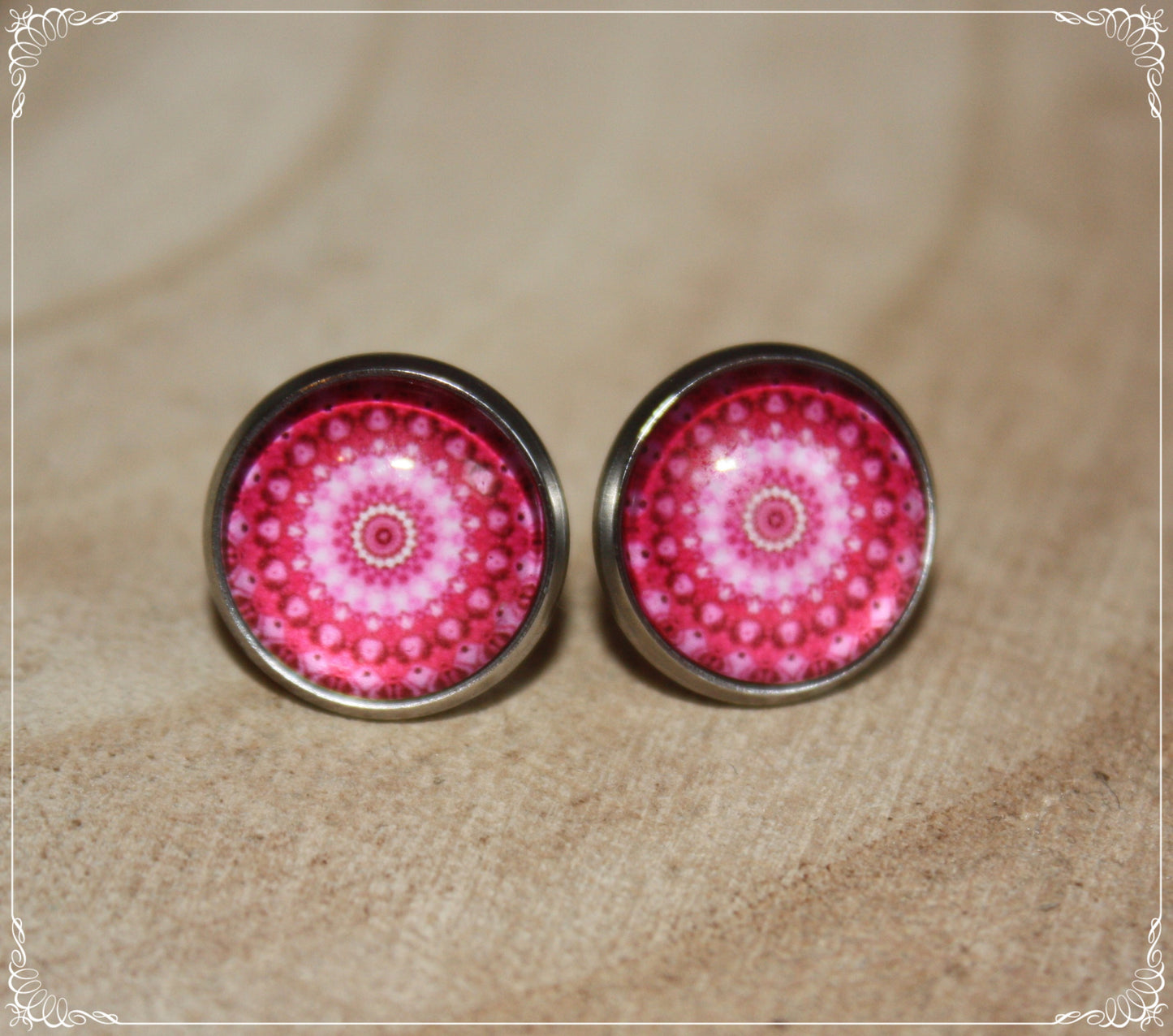 Boucles d'oreilles clous "Mandalas - Roses "
