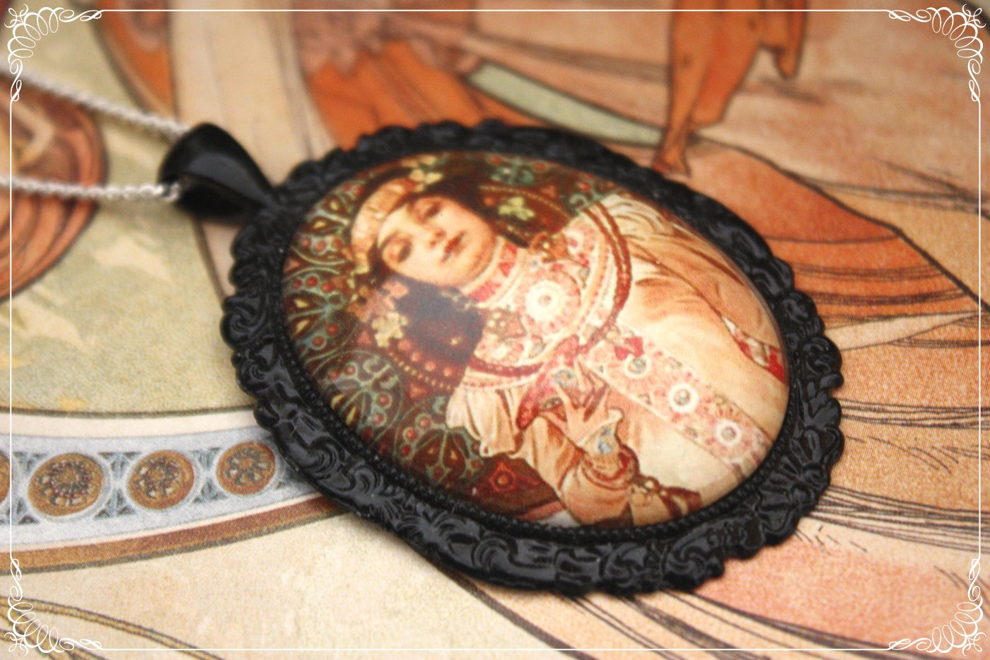 Pendentifs "Mucha - Art Nouveau - Noir"