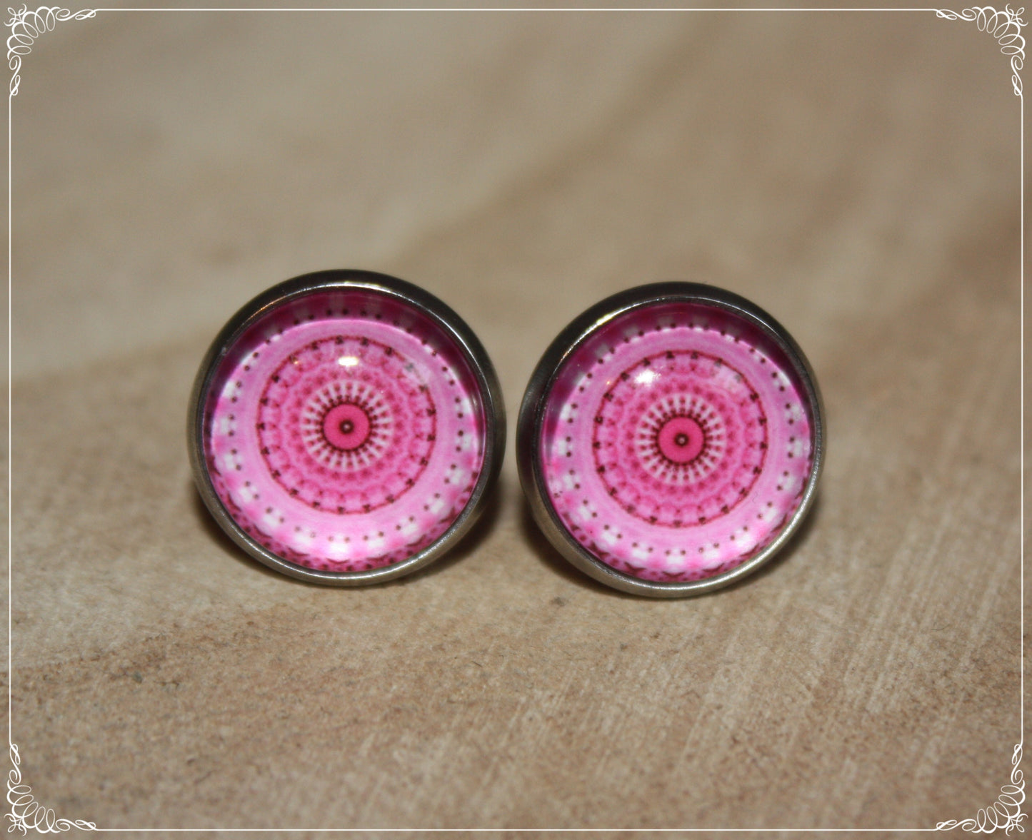 Boucles d'oreilles clous "Mandalas - Roses "