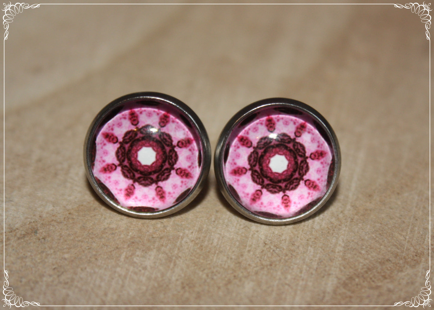 Boucles d'oreilles clous "Mandalas - Roses "