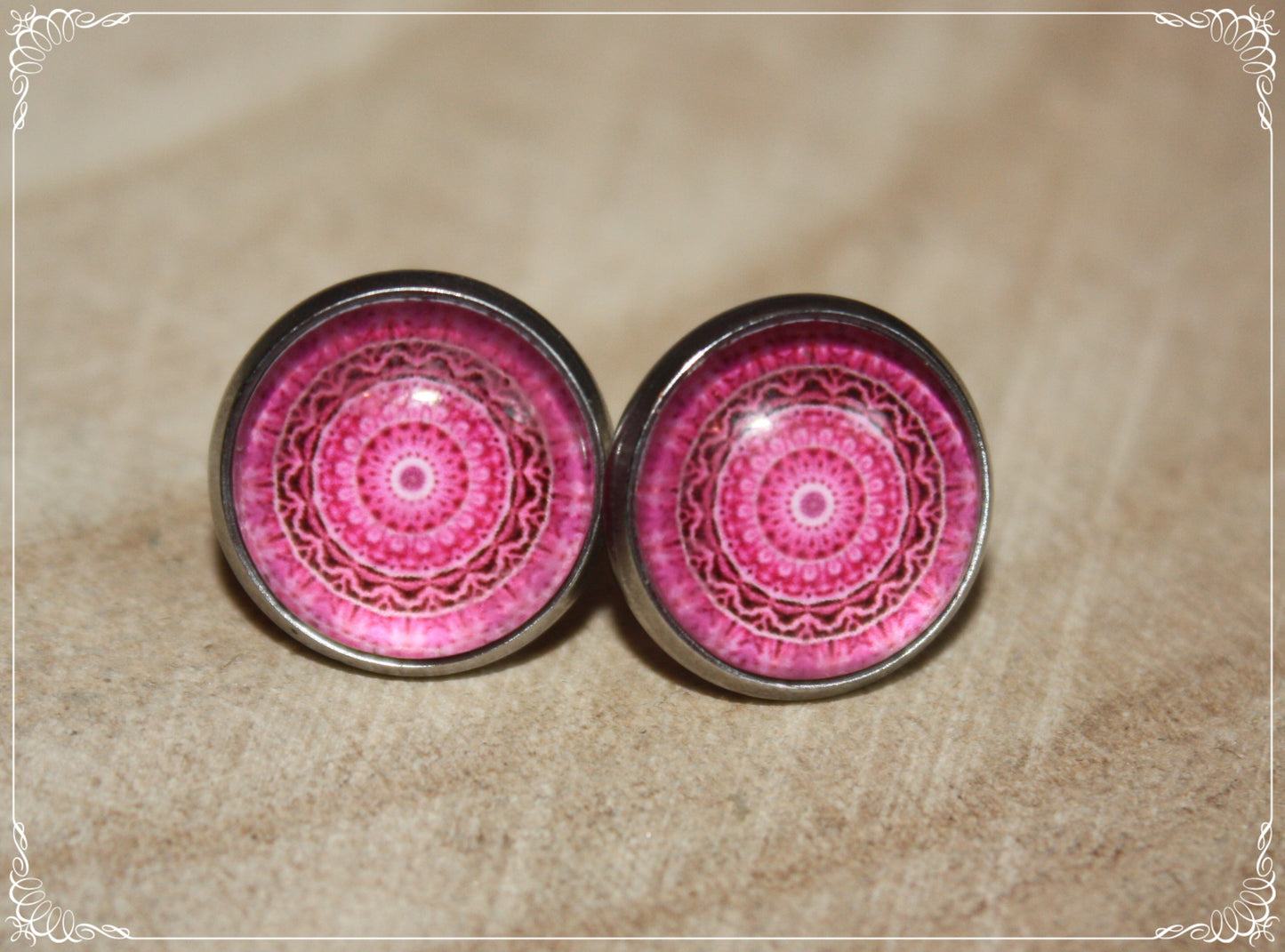 Boucles d'oreilles clous "Mandalas - Roses "