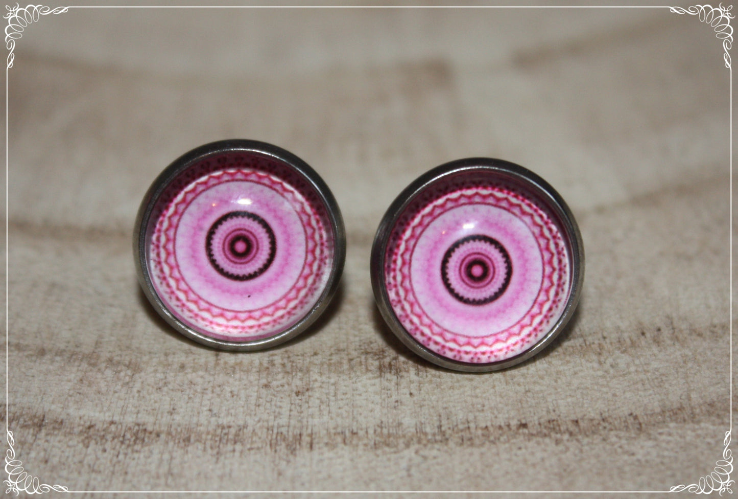Boucles d'oreilles clous "Mandalas - Roses "