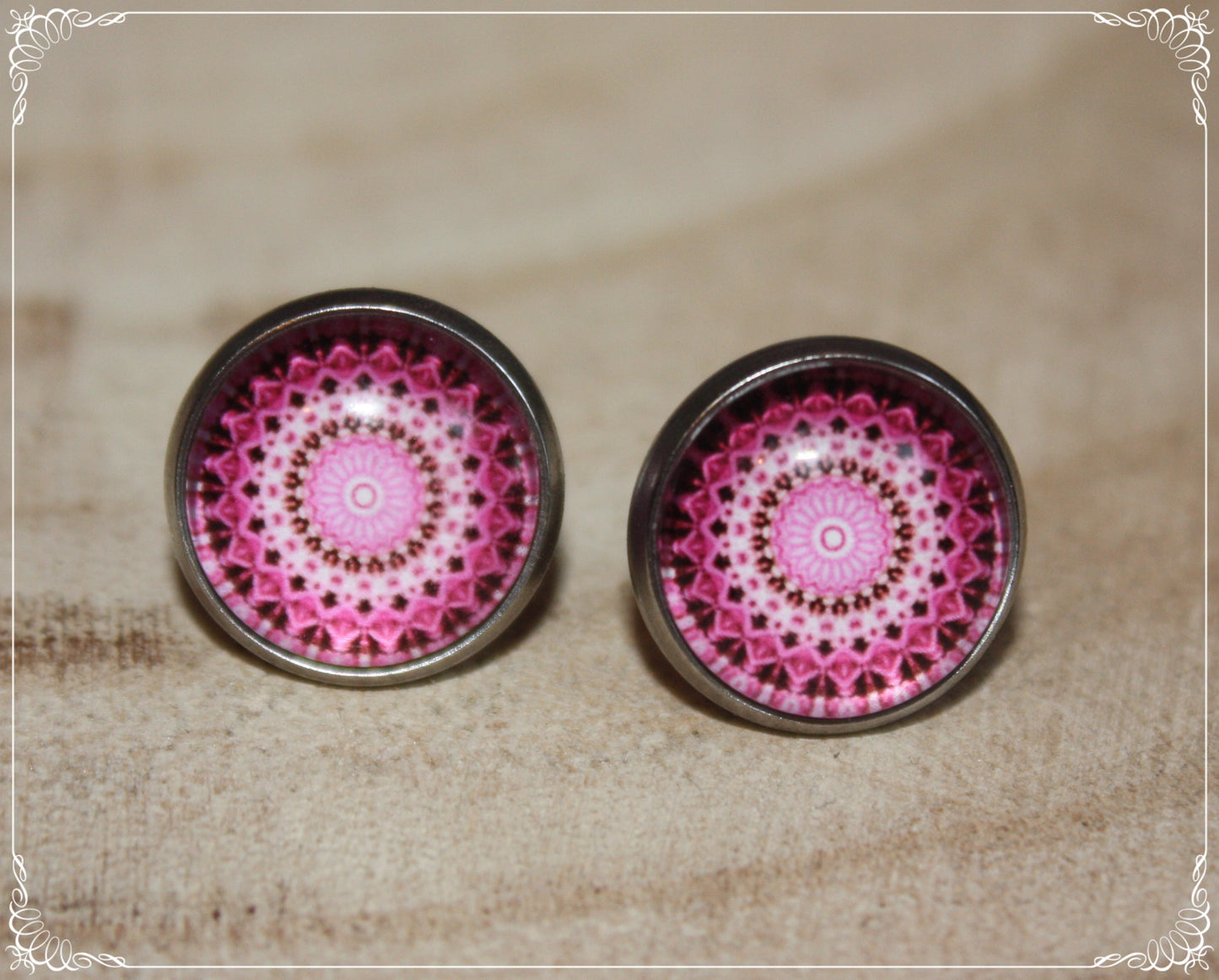 Boucles d'oreilles clous "Mandalas - Roses "