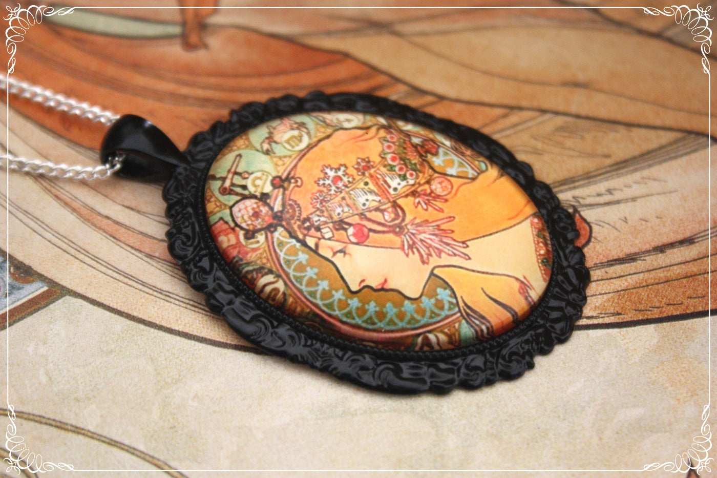 Pendentifs "Mucha - Art Nouveau - Noir"