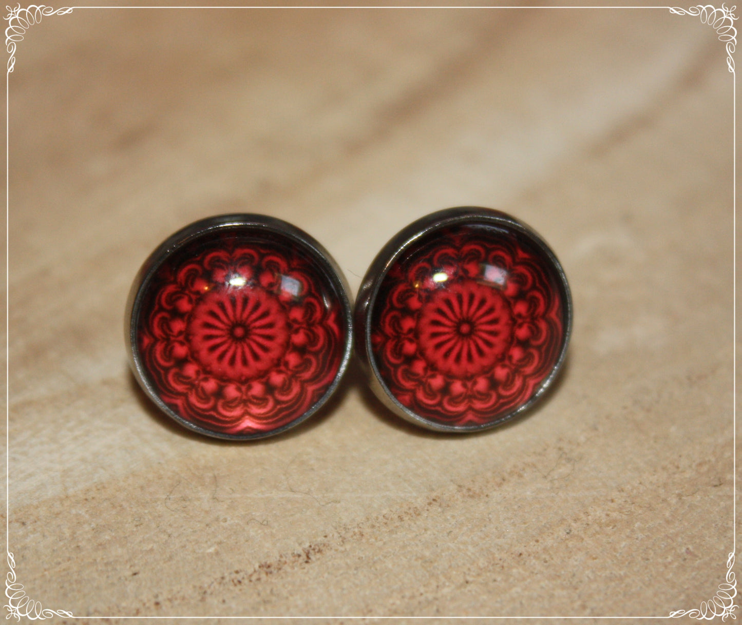 Boucles d'oreilles clous "Mandalas - Rouge "
