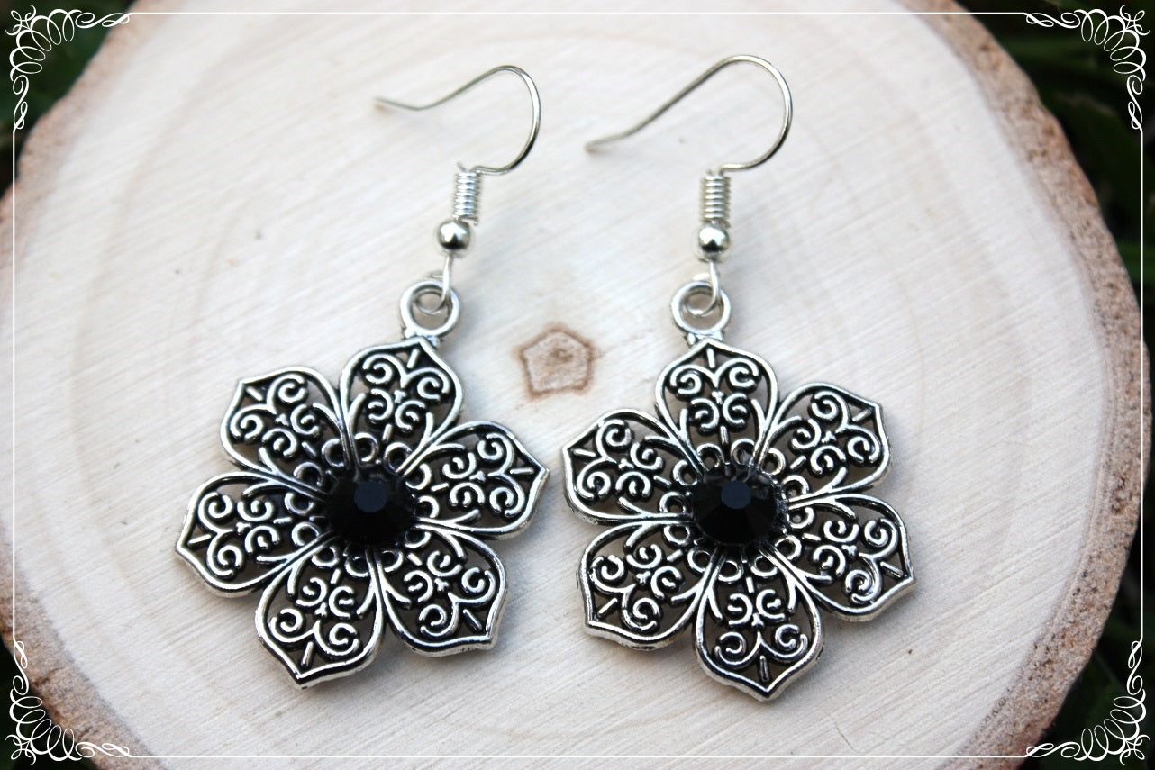 Boucles d'oreilles "Fleurs argentées"