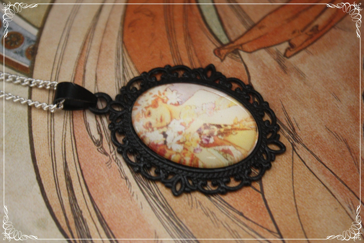 Petits Pendentifs "Mucha - Art Nouveau - Noir"