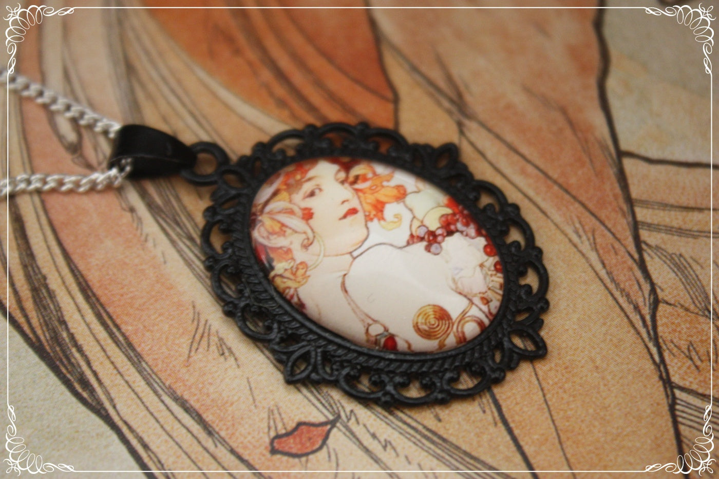 Petits Pendentifs "Mucha - Art Nouveau - Noir"