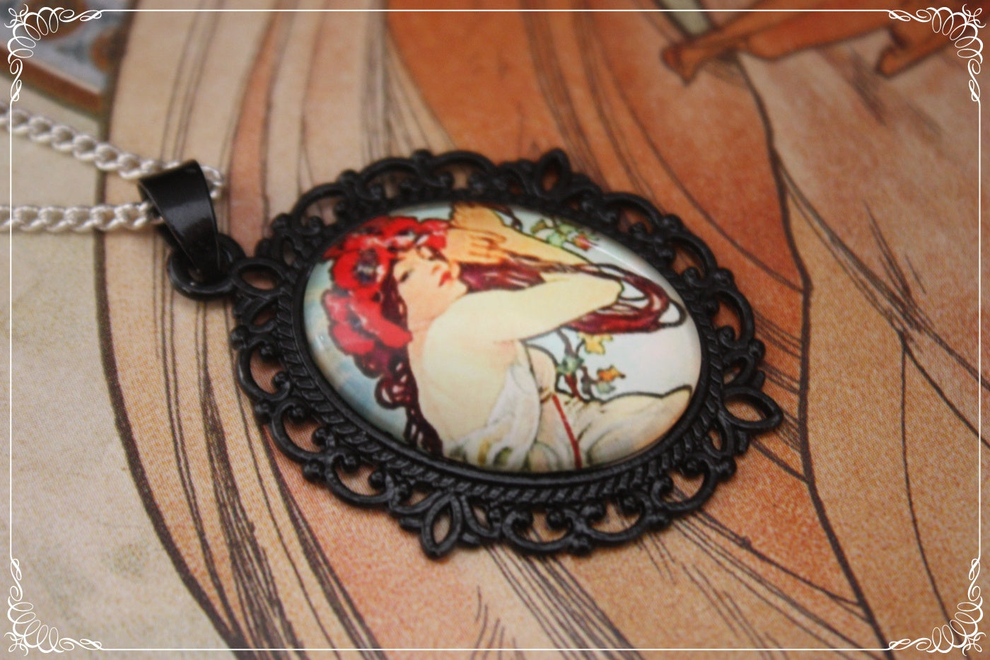 Petits Pendentifs "Mucha - Art Nouveau - Noir"