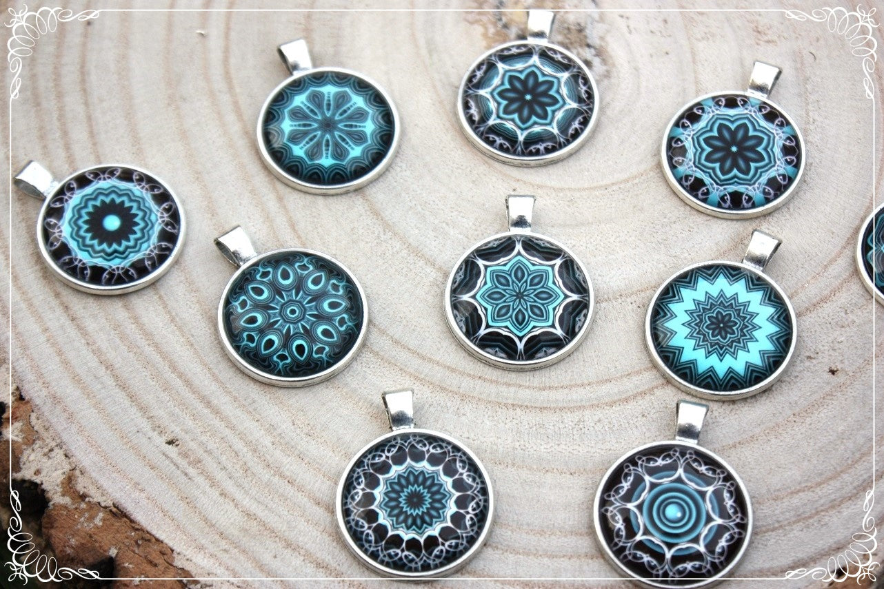 Pendentifs "Mandalas - Bleus moyens"